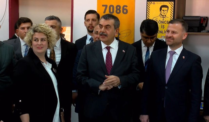 Bakan Tekin: Eğitim öğretim süreçleri siyasi perspektifin ötesinde karar verilmesi gereken bir konu