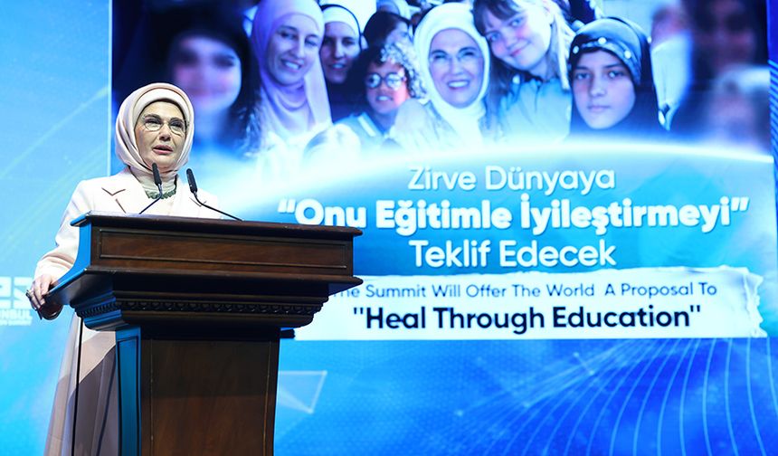 Emine Erdoğan: Gelecek nesillere adil bir dünya bırakmak boynumuzun borcu