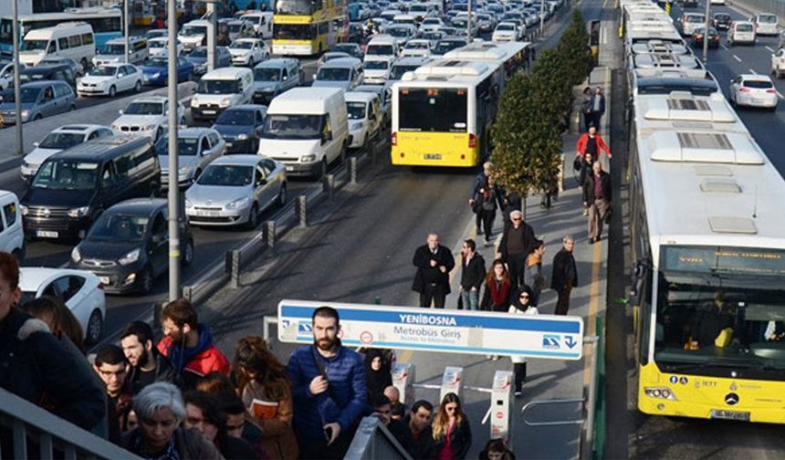 İstanbul'da okulların açıldığı ilk gün ulaşım ücretsiz