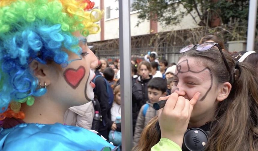 Tuzla'da çocuklar ‘Oyun Parkı Sokağı’nda buluştu