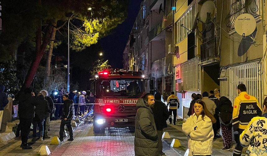 Kadıköy'de gece yarısı yangın paniği
