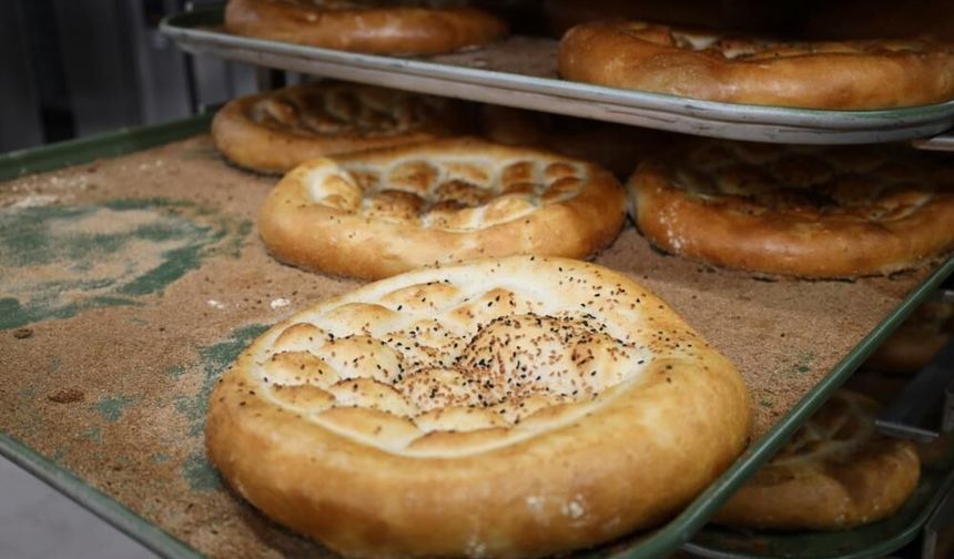 Halk Ekmek büfelerinde Ramazan pidesi 20 lira