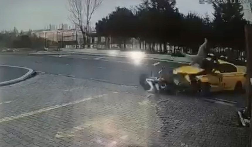 Kayaşehir’de kafa kafaya kaza