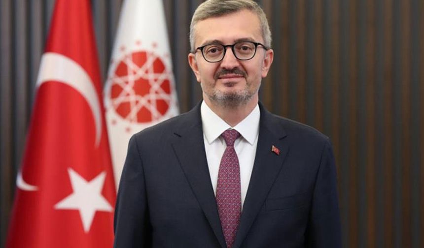 Burhanettin Duran’dan fetih yıl dönümü paylaşımı