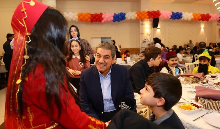 500 çocuk ilk oruç heyecanını aynı sofrada paylaştı