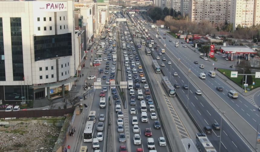 İstanbul'da trafik yoğunluğu yüzde 81'e ulaştı