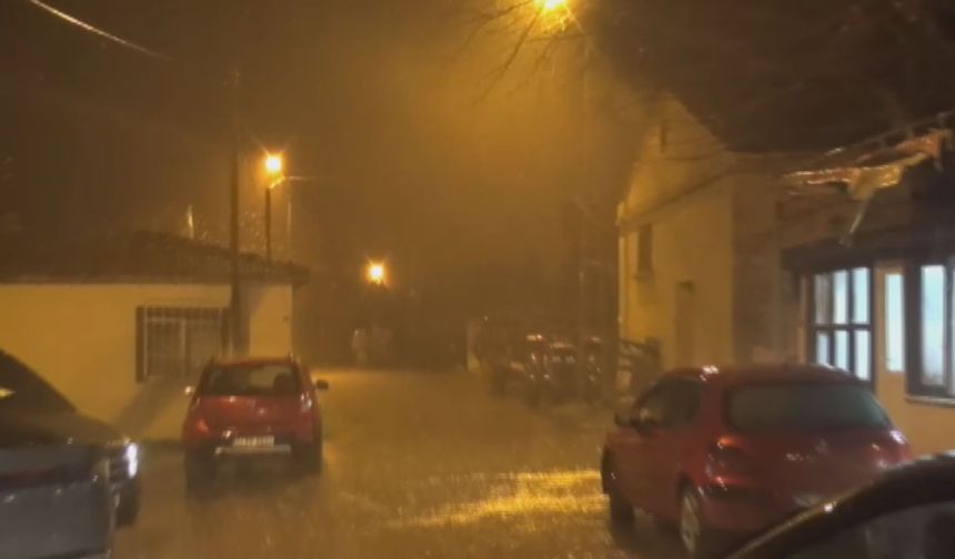 Silivri'de sağanak etkili oldu