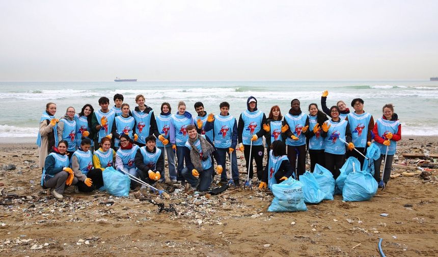 Çiftalan Plajı’nda anlamlı çevre etkinliği