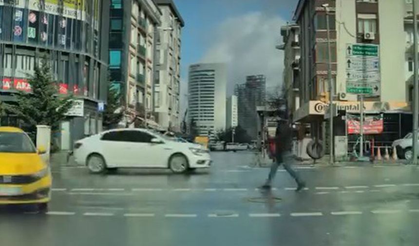 Ümraniye'de çocuğa taksi çarptı