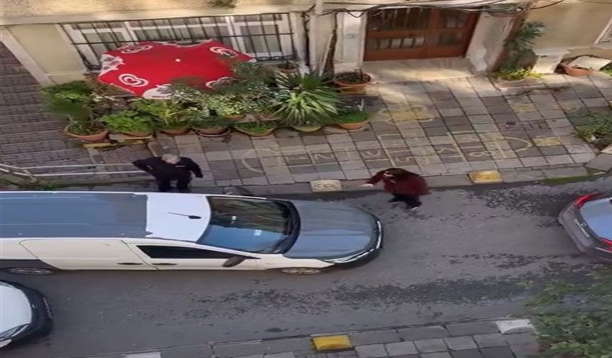 Kadıköy’de kadın sürücünün park yeri öfkesi