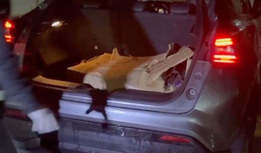 İstanbul'dan Sakarya'ya uyuşturucu getiren şüpheliyi polis kovalamacayla yakaladı