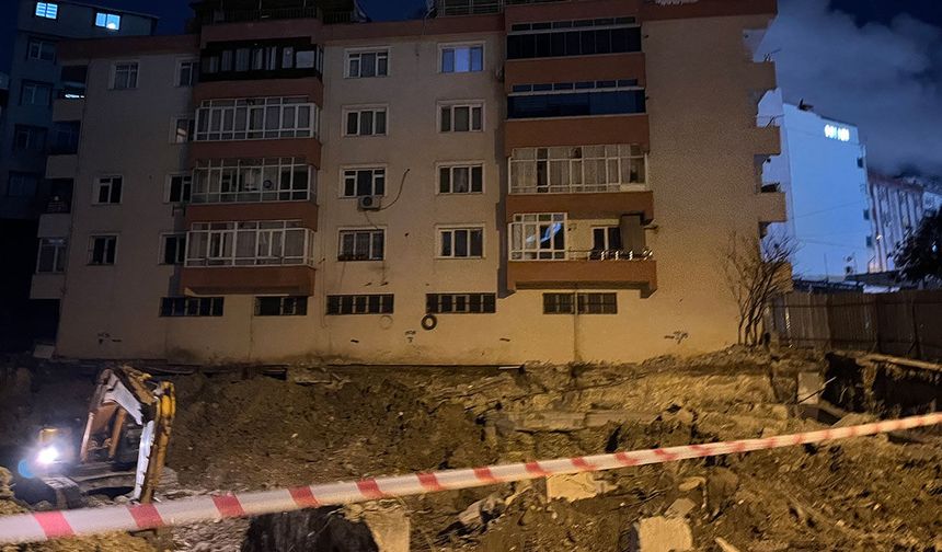 Bahçelievler’de riskli bina tahliye edildi