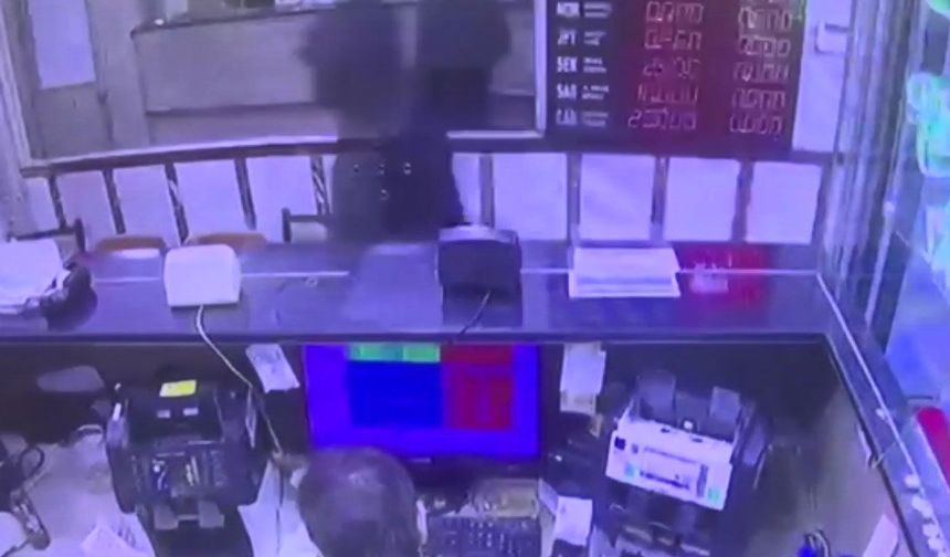 Fatih’te döviz bürosuna silahlı saldırı