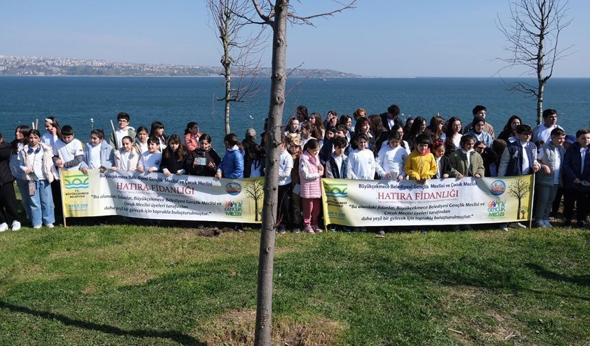 Büyükçekmece'de 100 fidan ekildi