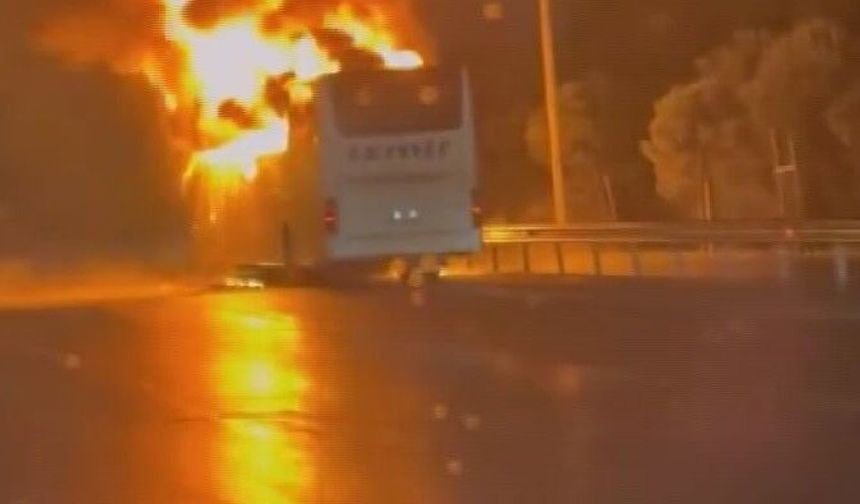 TEM'de yolcu otobüsü alevlere teslim oldu
