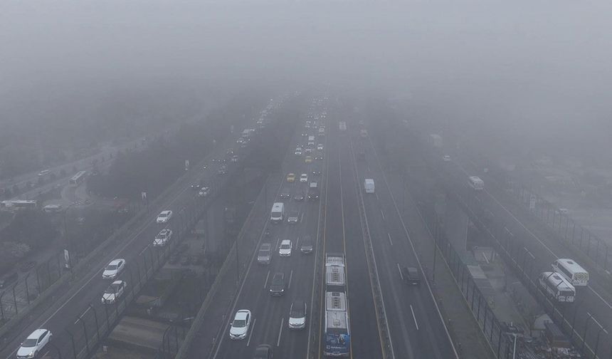 Haliç’te yoğun sis: Görüş mesafesi düştü