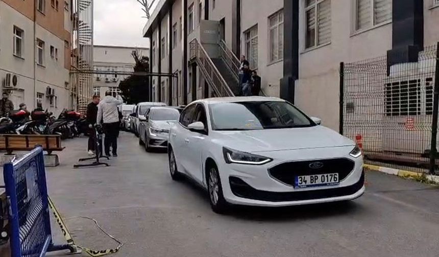 Polislere yönelik alaycı ifade kullanan 8 kişi gözaltına alındı