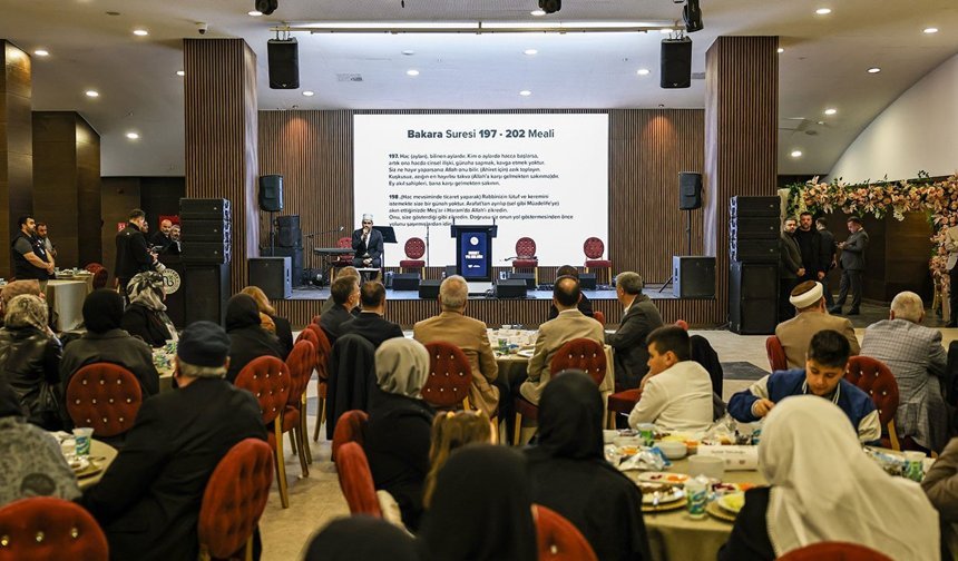 Hacı adayları Arnavutköy’de uğurlandı