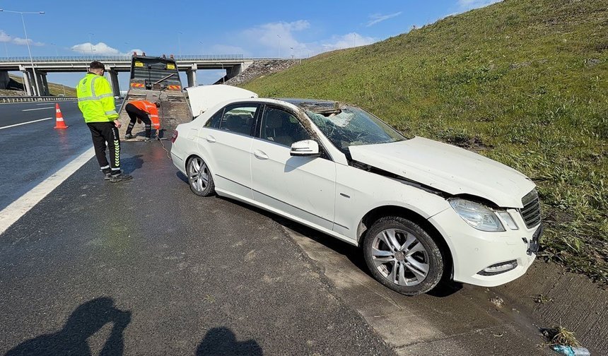 Çatalca’da takla atan araçta mucize kurtuluş