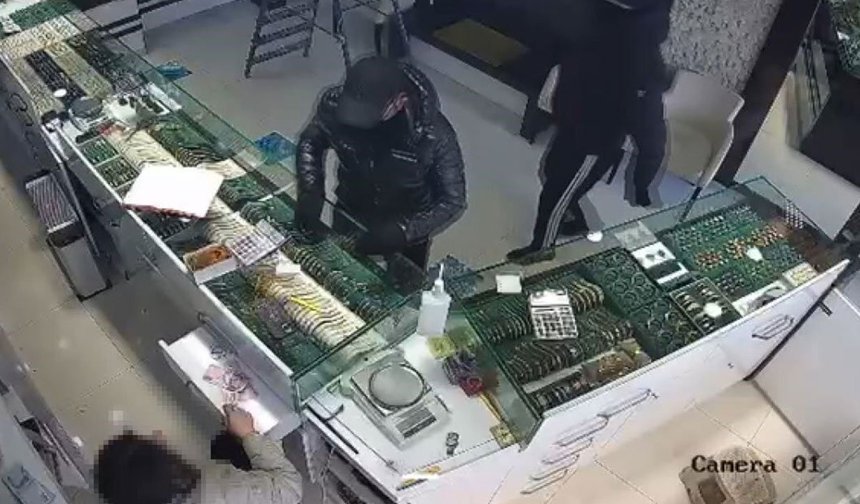 Başakşehir’de kuyumcu soygunu girişimi