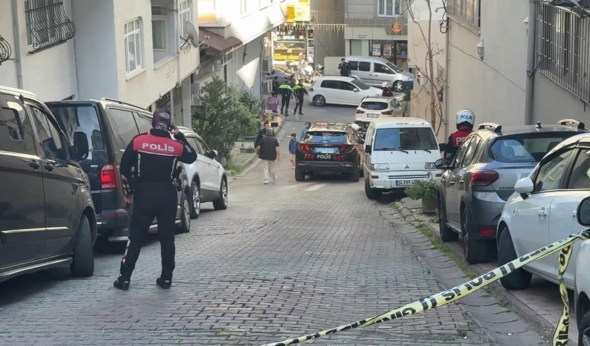 Kağıthane’de parkta gerginlik: Açılan ateşte berber yaralandı