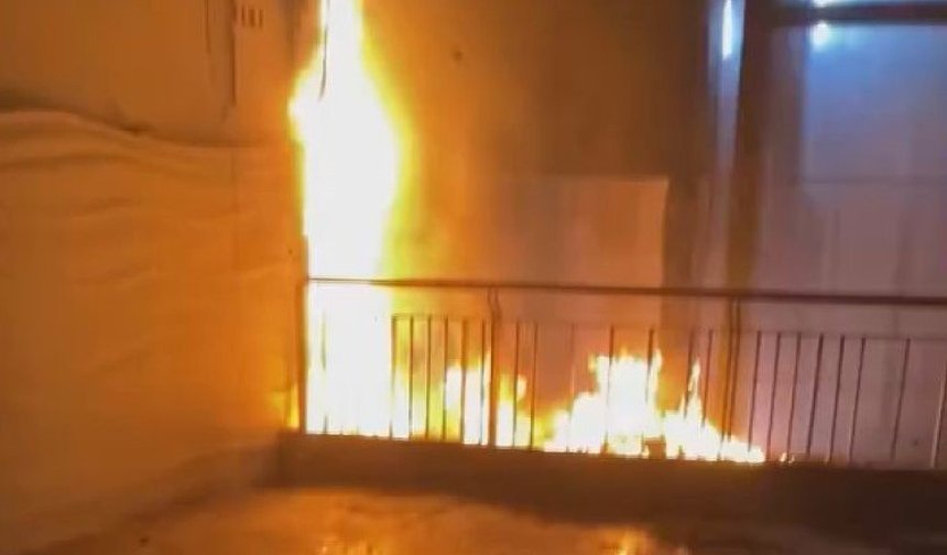 Taksim Metro İstasyonu'nda asansörde yangın