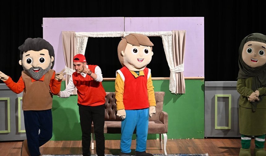 Minikler İstanbul’un tarihini tiyatro ile öğrendi