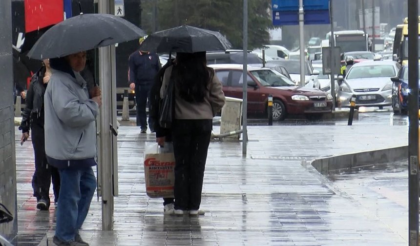 İstanbul’da sağanak etkisi: D-100’de trafik yoğunluğu