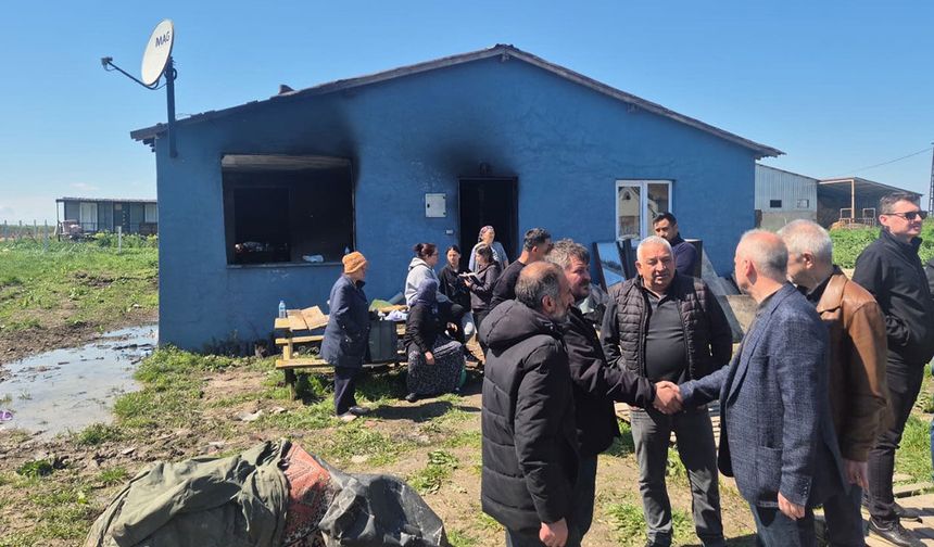 Silivri’de elektriksiz ev yangında küle döndü