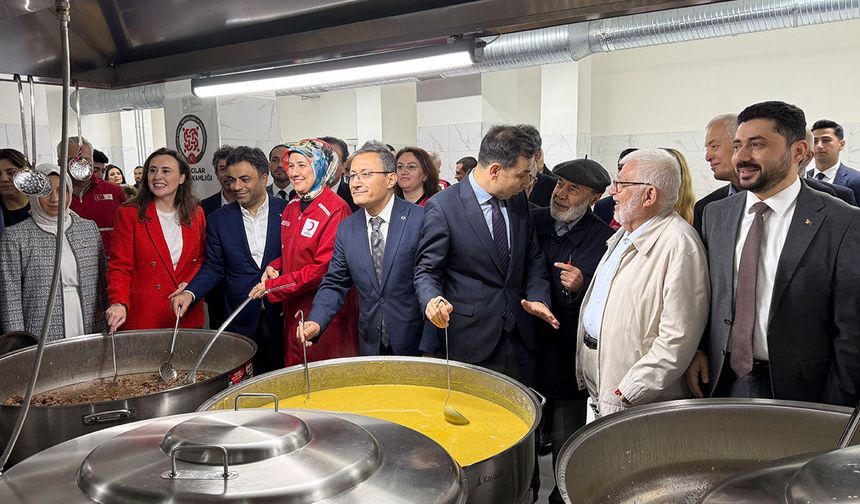 İstanbul’un en büyük aşevi Bağcılar’da açıldı