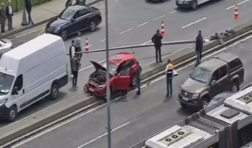 Bakırköy’de trafiği kilitleyen kaza