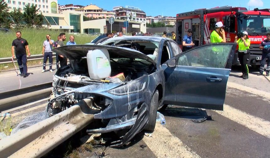 Bariyere çarpan otomobilin sürücüsü yaralandı