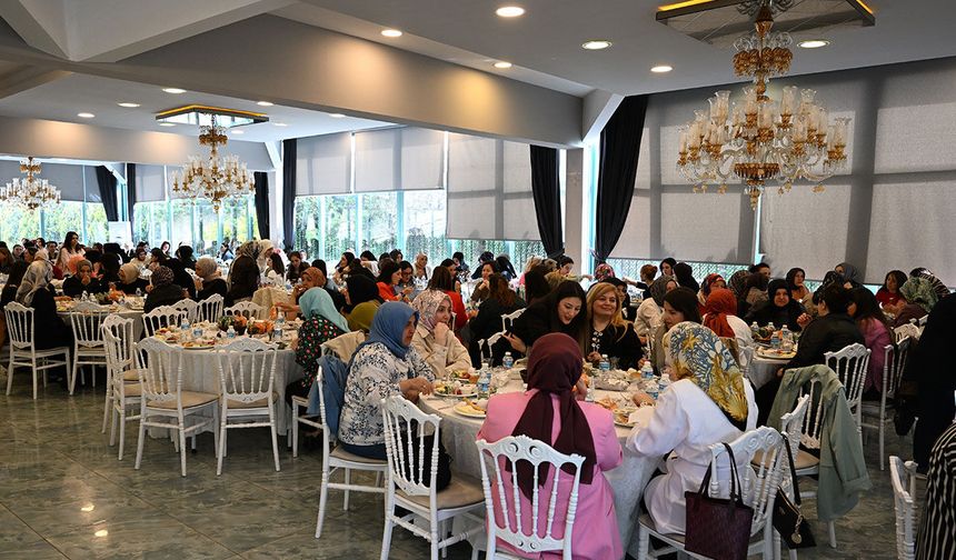 Gaziosmanpaşa’da Anneler Günü buluşması