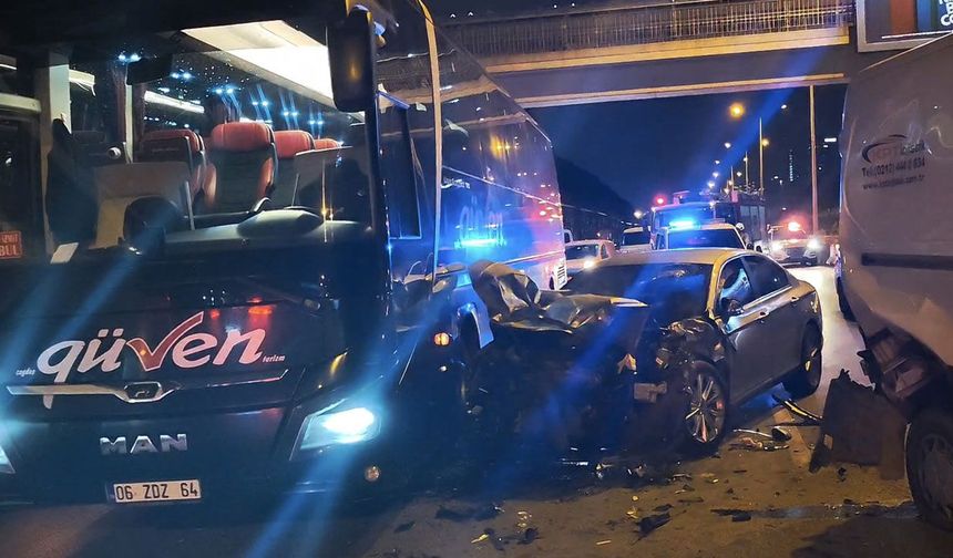 İstanbul’da alkollü sürücü kazası: D-100’de trafik kilitlendi