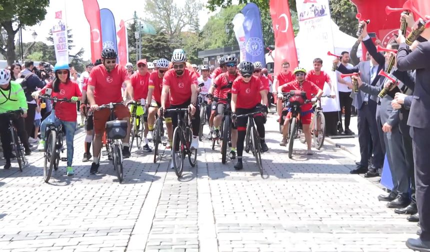 19 Mayıs’ta Sultanahmet’ten Dolmabahçe’ye pedal çevirdiler