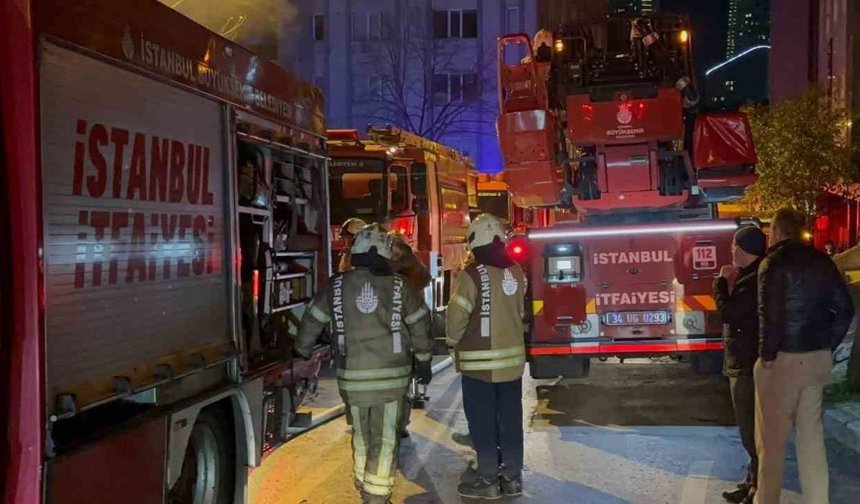 Eyüpsultan’da korkunç yangın: Konteynerde 1 kişi yanarak öldü
