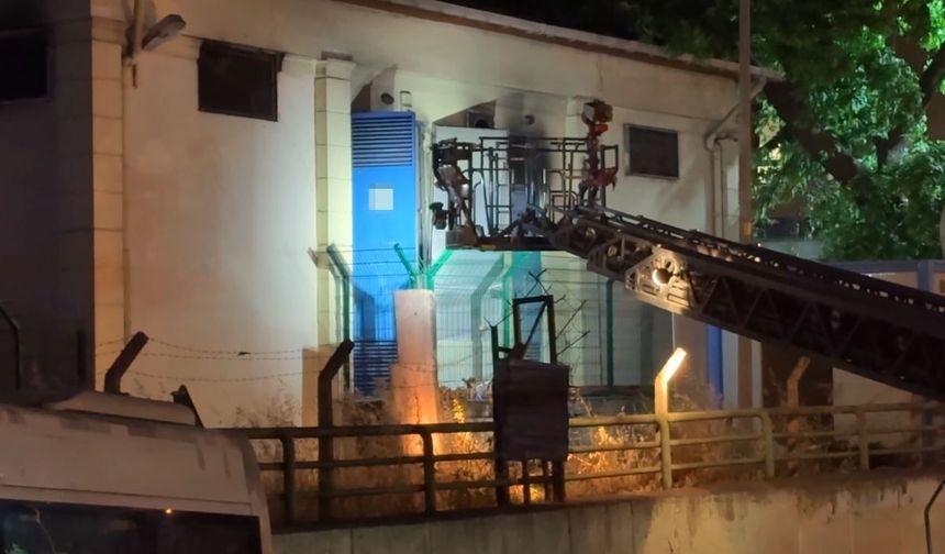 Trafoda yangın çıktı, tramvay seferleri aksadı