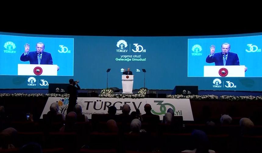 Cumhurbaşkanı Erdoğan: "Akışa yön veren bir gençlik yetiştireceğiz"