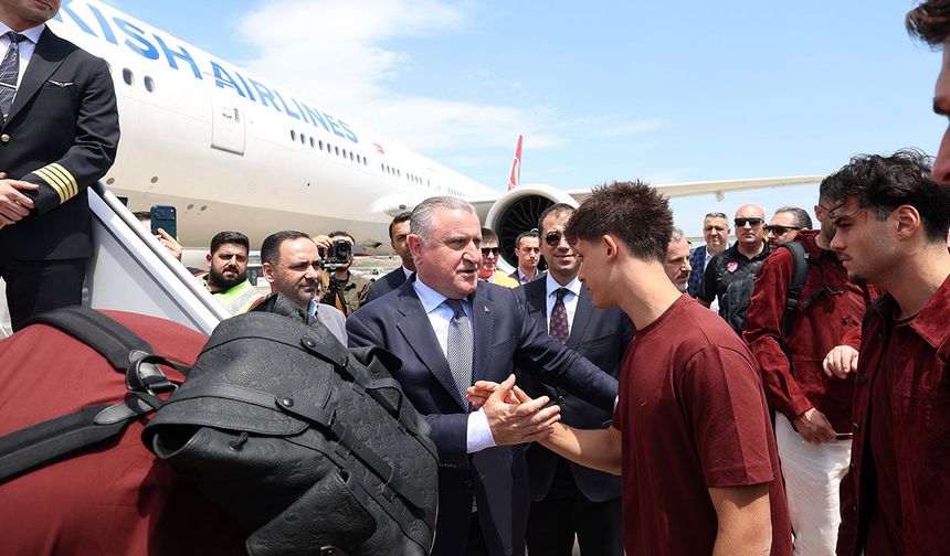 Dünya Kupası heyecanı başlıyor: Milliler ABD'ye hareket etti