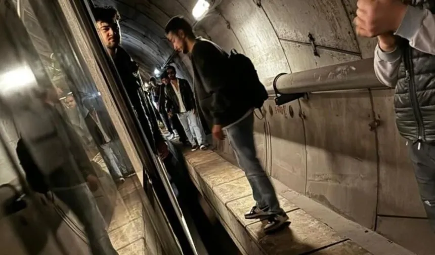 M7 Metro Hattı’nda arıza: Vatandaşlar tünelde yürüdü