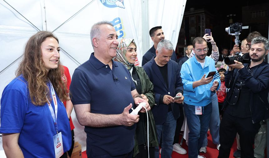 Sultangazi dron festivaline ev sahipliği yaptı
