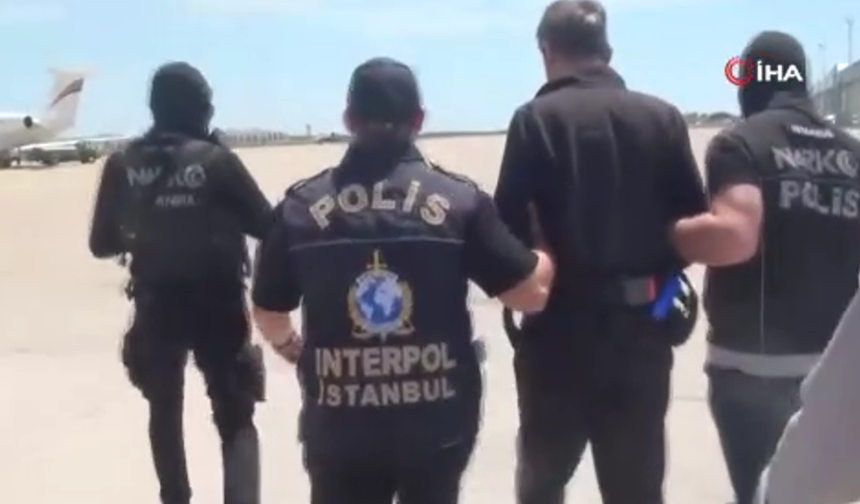 Türkiye’de yakalanan uyuşturucu kartelin önemli ismi Hollanda’ya iade edildi