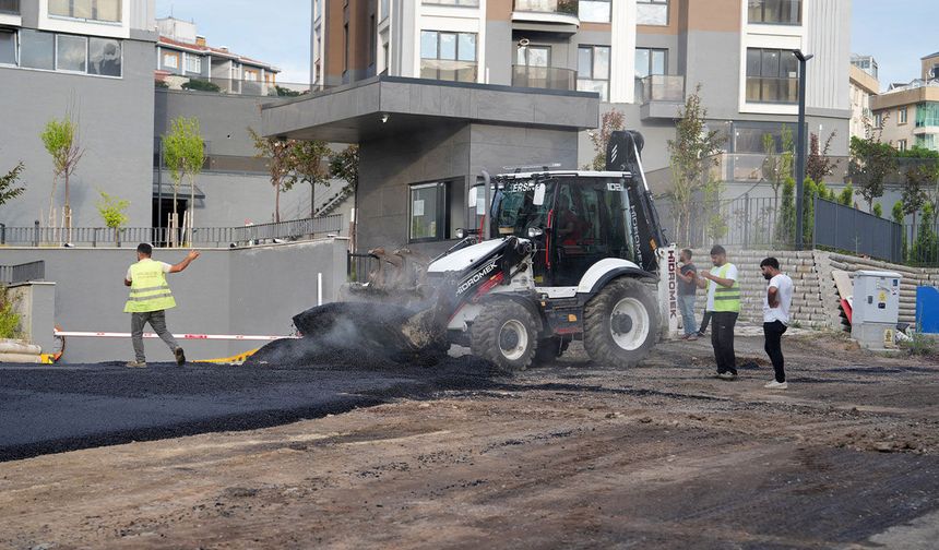 Kartal'da yollar yenileniyor: Hedef 17 bin ton asfalt