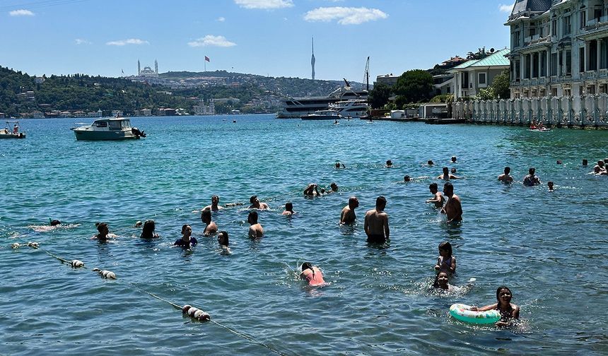 30 dereceyi gören İstanbullular Boğaz'a koştu