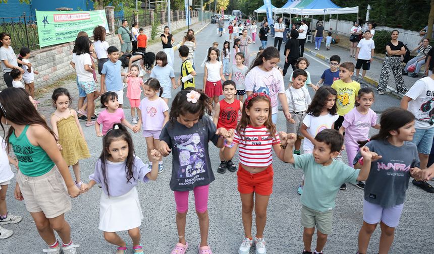 Küçükçekmece'de 'Sokakta Oyun Var' coşkusu başladı