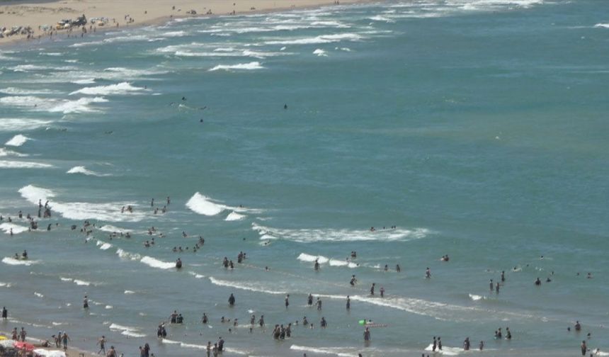 Yasağa rağmen denize girdiler: 1 ölü, 2 kayıp
