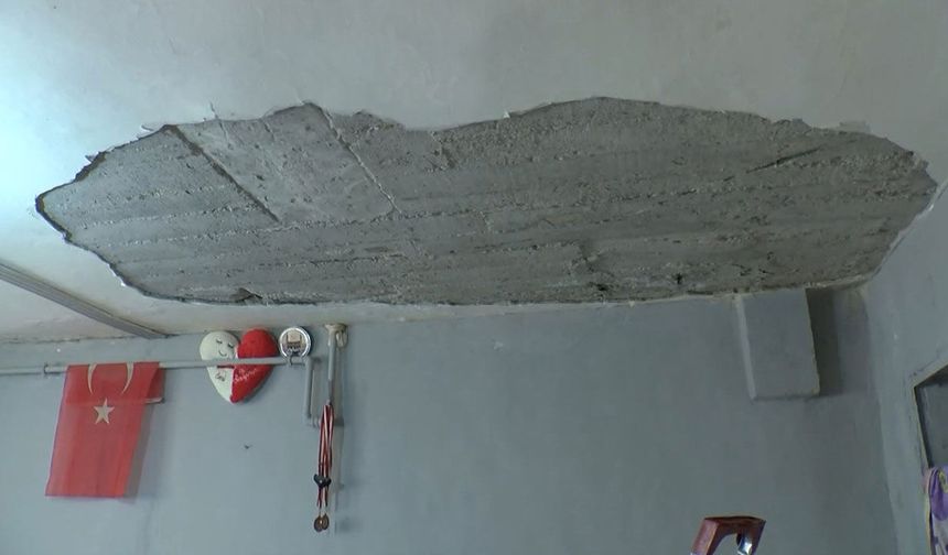 2 yaşındaki çocuğun üzerine tavan çöktü, iki gün sonra evi sel bastı