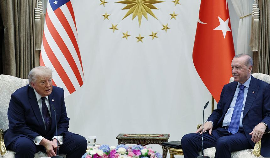 ABD Başkanı Trump: Ambargoları ve müeyyideleri kaldırıyoruz