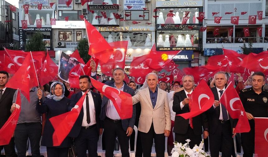 Ümraniye'de 15 Temmuz'un 10'uncu yılında anma programı düzenlendi