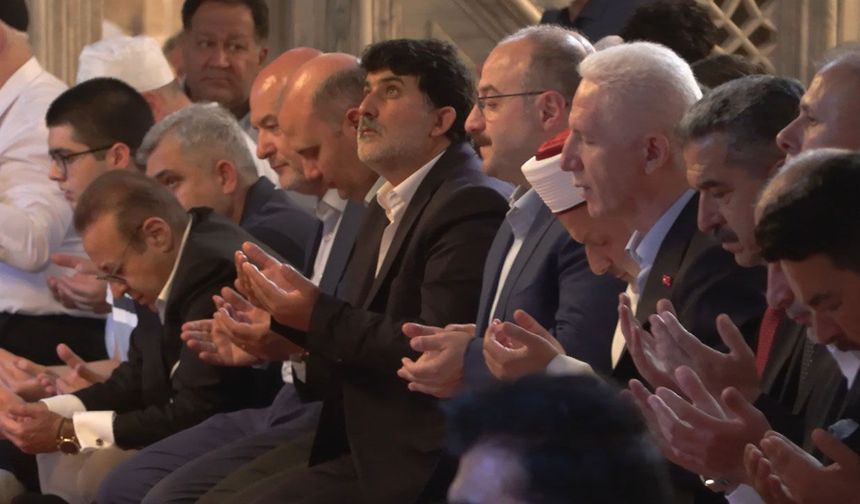15 Temmuz şehitleri için Şehzadebaşı Camii'nde anma programı